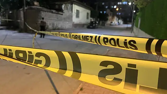 Konya'da hareketli gece: Tartışıp kovaladığı kişiyi bıçaklayıp kaçtı