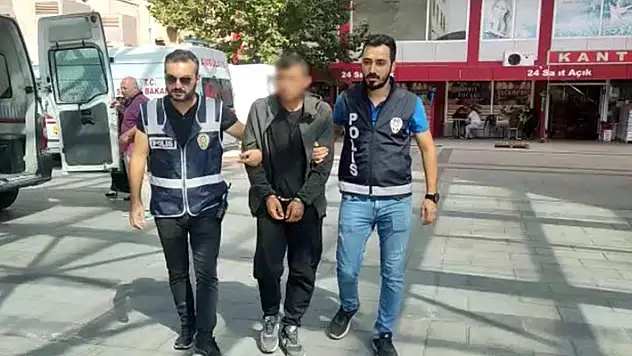 Konya'da hırsızlık şüphelisi ve çaldığı malzemeleri satın alan suç ortağı yakalandı
