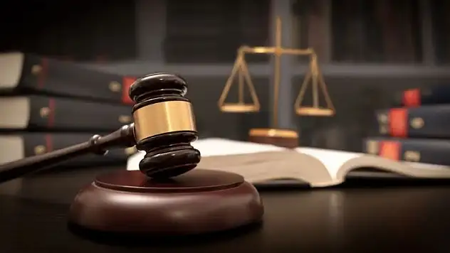 Konya'da husumetlisini bıçakla öldürdüğü iddia edilen sanığa 18 yıla kadar hapis istemi