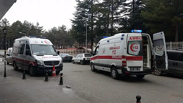Konya'da iki otomobil çarpıştı: 6 yaralı
