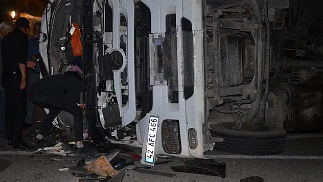 Konya'da iki tır çarpıştı: 1 ölü, 1 yaralı