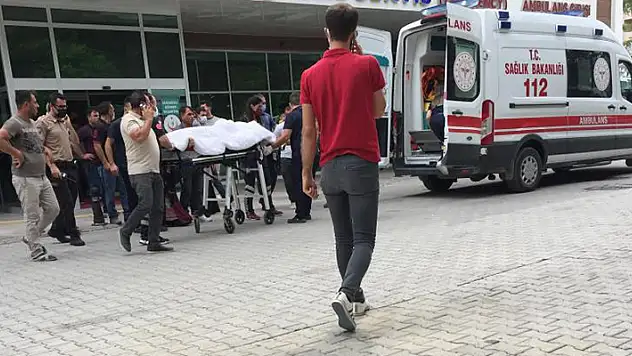 Konya'da inşaatın 4. katından düşen işçi ağır yaralandı
