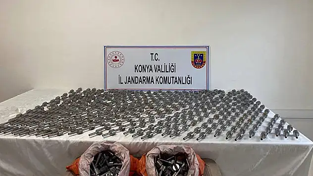 Konya'da jandarma ekipleri 586 adet tabanca namlusu ele geçirdi