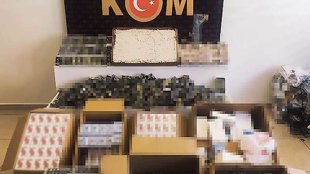 Konya'da kaçak sigara operasyonu: 5 gözaltı