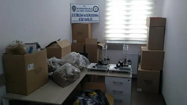 Konya'da kaçak sigara operasyonu: 7 gözaltı

