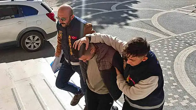 Konya'da kaçak tütün operasyonlarında yakalanan 2 şüpheli adli kontrol şartıyla salıverildi