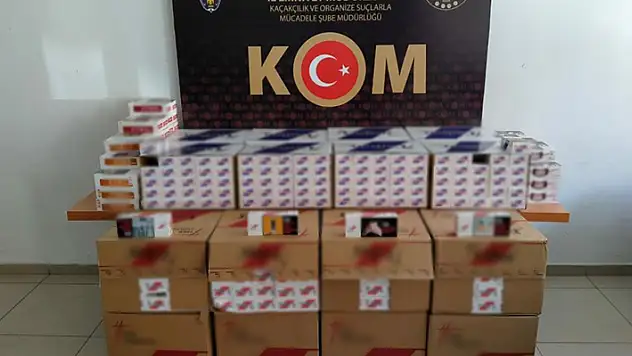 Konya'da kaçakçılık operasyonu: 1 milyondan fazla makaron ele geçirildi

