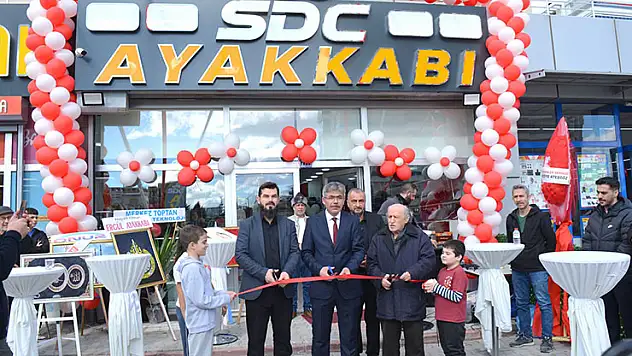 Konya'da kalite ve ucuzluğun adı SDC Ayakkabı açıldı