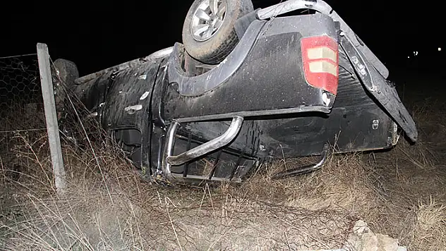 Konya'da kamyonet devrildi: 1 ölü, 1 yaralı