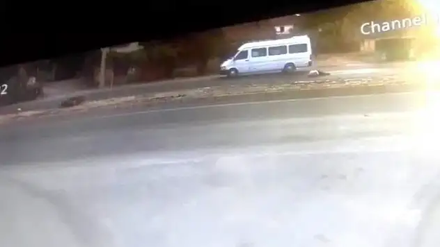 Konya'da kara yolunda karşıya geçmeye çalışırken tır çarptı