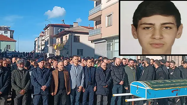 Konya'da kayıp olarak aranırken ölü bulunan 15 yaşındaki Berk, toprağa verildi
