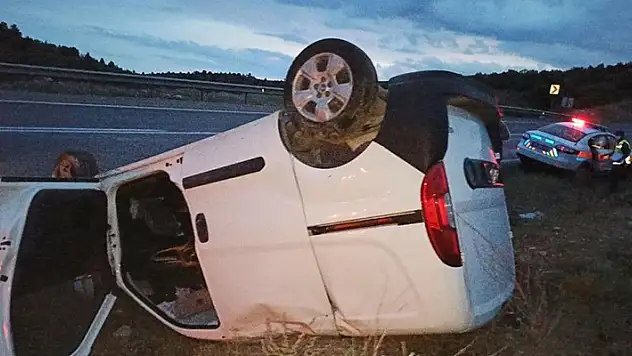 Konya'da kontrolden çıkan otomobil şarampole takla attı: 1 yaralı
