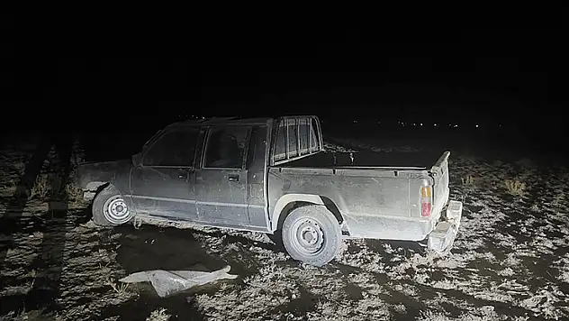 Konya'da kontrolden çıkan pikap şarampole girdi: 2 yaralı