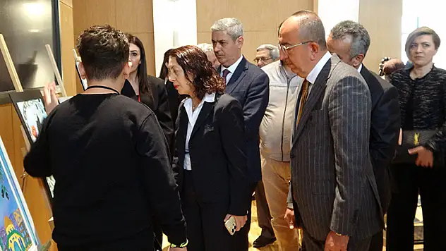 Konya'da Kudüs ve Gazze temalı resim sergisi