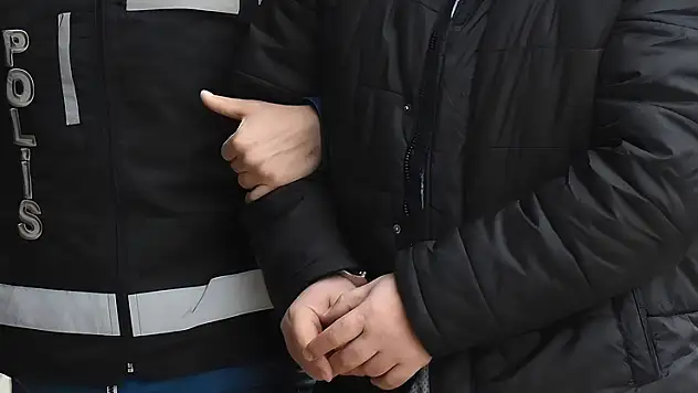 Konya'da kuyumcu soygununa ilişkin 3 zanlı tutuklandı