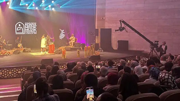 Konya'da Latin rüzgarı esti