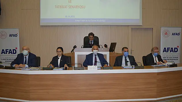 Konya'da masa başı yangın tatbikatı gerçekleştirildi