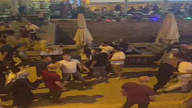 Konya'da 'masa' tartışması kavgaya dönüştü 4 yaralı, 7 gözaltı