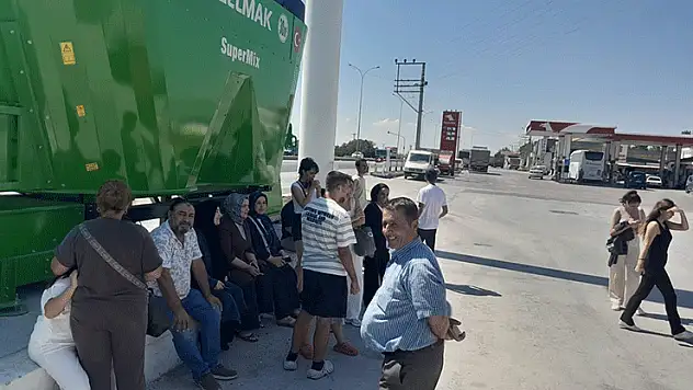 Konya'da mazotu biten otobüs, yolcuları çileden çıkardı