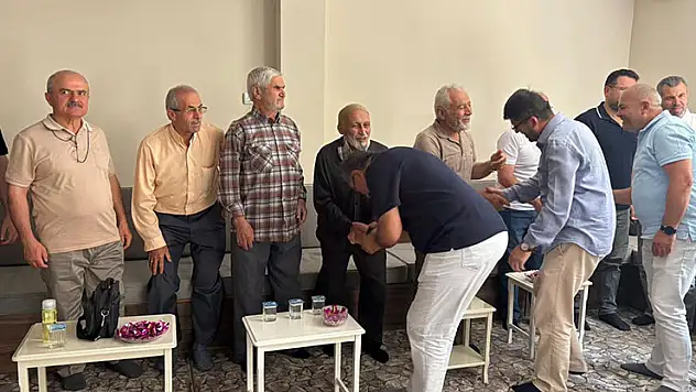 Konya'da mezunların yıllardır devam eden geleneği