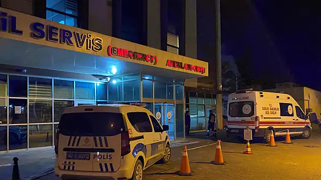 Konya'da minibüs ile otomobil çarpıştı: 9 yaralı
