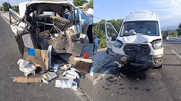 Konya'da minibüsün otomobile arkadan çarpması sonucu 3 kişi yaralandı
