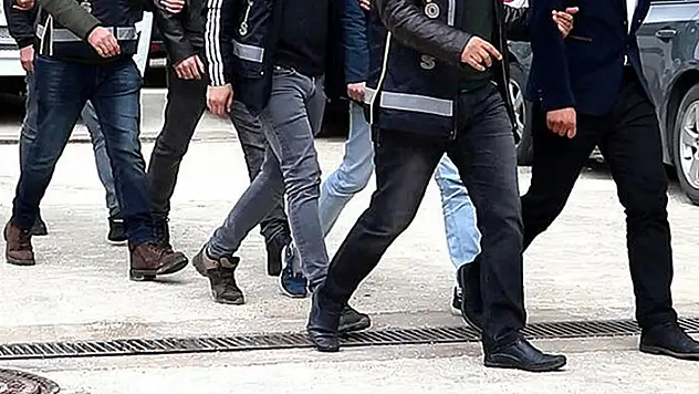 Konya'da narkotik ekiplerinden kökünü kurutma operasyonu: 21 kişi gözaltına alındı
