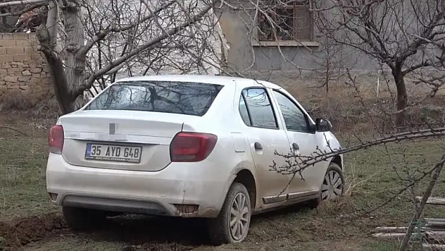 Konya'da nefes kesen kovalamaca: Şüpheliler aracı terk edip yaya kaçtı