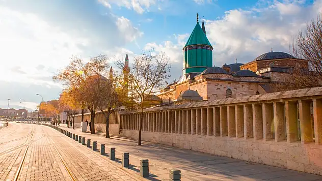 Konya'da o reklama tepki geldi: 'Ucuz söylemler hakarettir.'