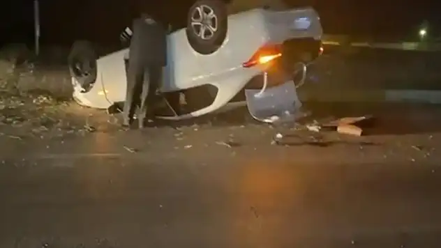 Konya'da otomobil devrildi, 3 kişi yaralandı