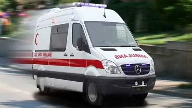 Konya'da otomobil ile motosiklet çarpıştı, 3 kişi yaralandı