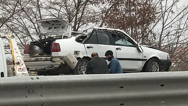 Konya'da otomobil şarampole yuvarlandı: 1 yaralı
