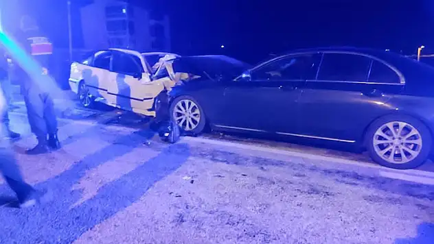 Konya'da otomobiller çarpıştı: 1 ölü, 5 yaralı