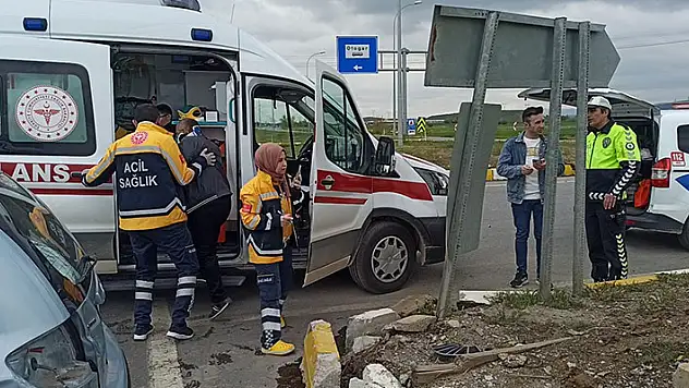 Konya'da otomobiller çarpıştı: 5 yaralı
