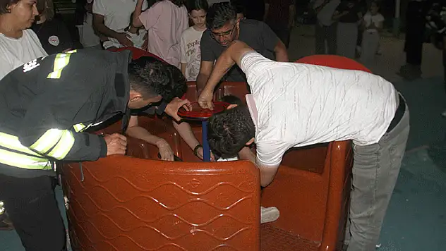 Konya'da oyun parkında ayağına vida saplanan çocuk yaralandı