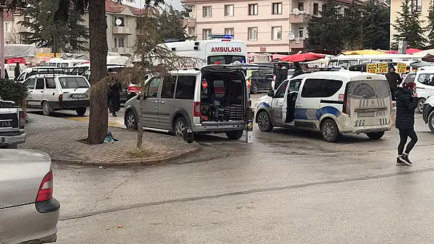 Konya'da pazarda taşlı-sopalı kavga: 5 yaralı