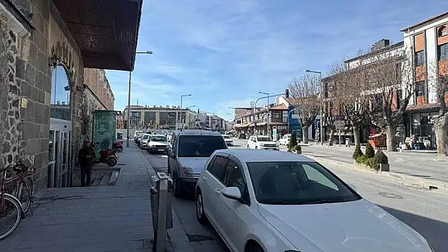 Konya'da polisten hatalı park denetimleri