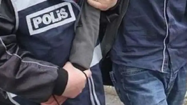 Konya'da ruhsatsız silah taşıdığı belirlenen bir kişi tutuklandı