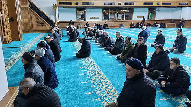 Konya'da sabah namazı buluşmaları sürüyor