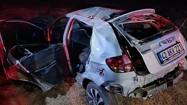 Konya'da şarampole devrilen otomobildeki 1 kişi öldü, 3 kişi yaralandı