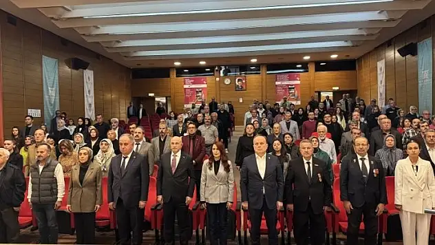 Konya'da şehitlere saygı gecesi düzenlendi