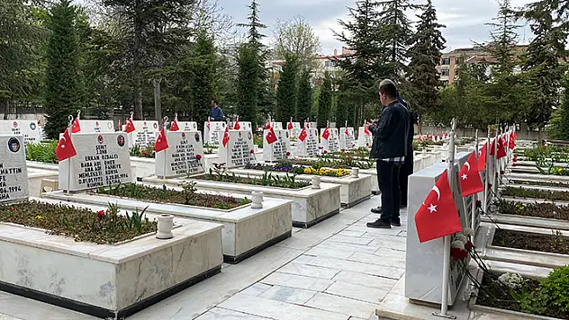Konya'da Şehitlik ve mezarlıklarda bayram ziyaretleri