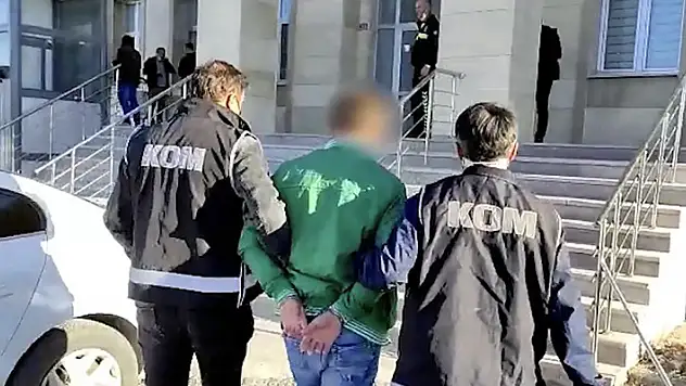 Konya'da silah kaçakçılığı operasyonunda 3 kişi gözaltına alındı

