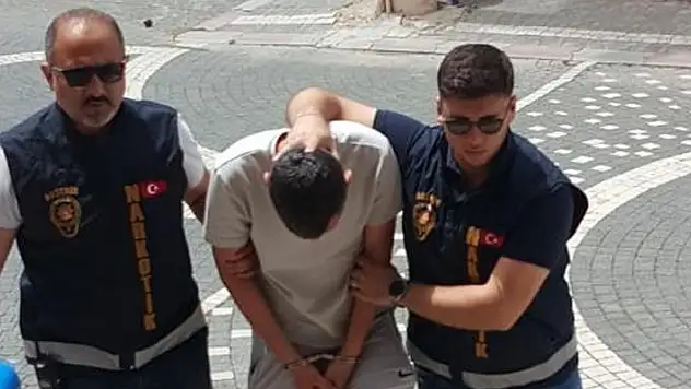 Konya'da sıvı ecstasy ele geçirildi: 1 tutuklama
