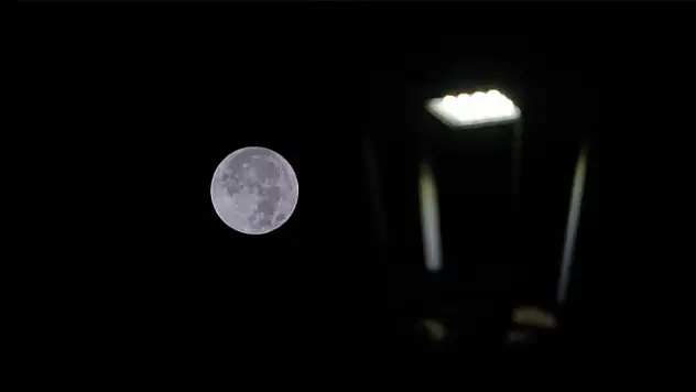Konya'da 'Süper Mavi Ay' görsel şölen oluşturdu