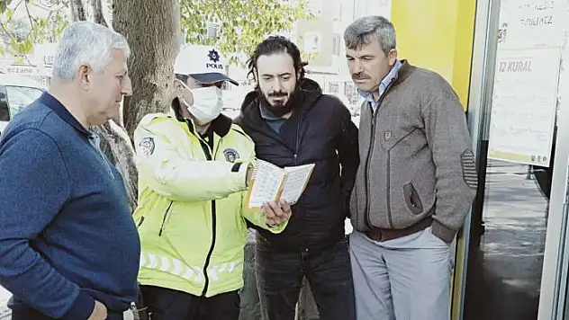 Konya'da taksi durağı sürücülerine '12 kural' denetimi ve bilgilendirmesi
