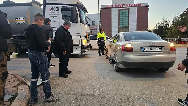 Konya'da tanker ile otomobil çarpıştı, kaza ucuz atlatıldı
