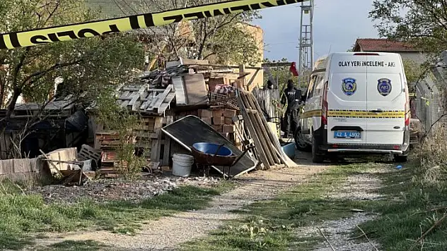 Konya'da tartıştığı eşini av tüfeğiyle öldürüp intihar etti