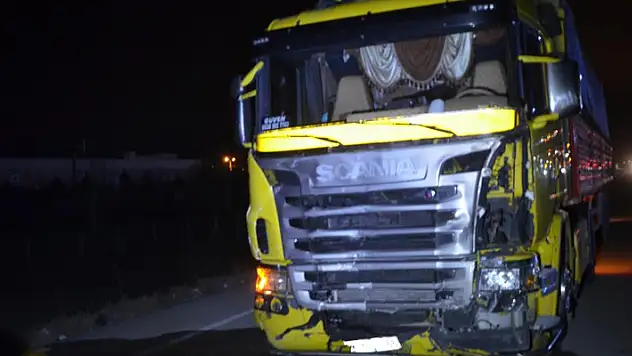 Konya'da tır ile hafif ticari araç çarpıştı: 1 yaralı
