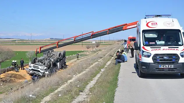 Konya'da tır şarampole devrildi: 1 ölü
